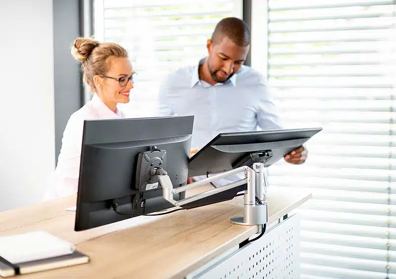 Novus MSS Clu Duo C | Soporte para 2 monitores - Imagen 9